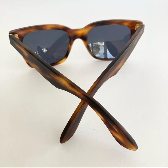 RETROSUPERFUTURE Brown Tan Tortoise Non-RX Sunglasses in EUC Retrosuperfuture Carino Sunglasses in Tortoise RETROSUPERFUTURE main image 4